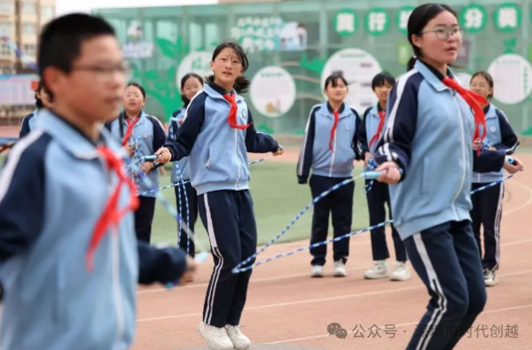 “四小”問(wèn)題攻堅(jiān)戰(zhàn)：青少年健康困境如何破局？